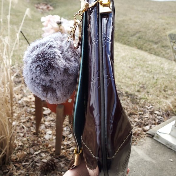 Altered crossbody - Picture 9 of 13